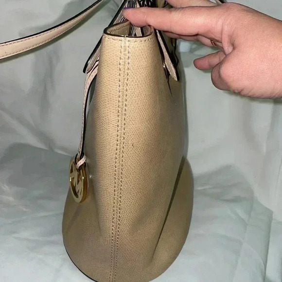 Michael Kors Tan Handbag- EUC - Picture 6 of 10